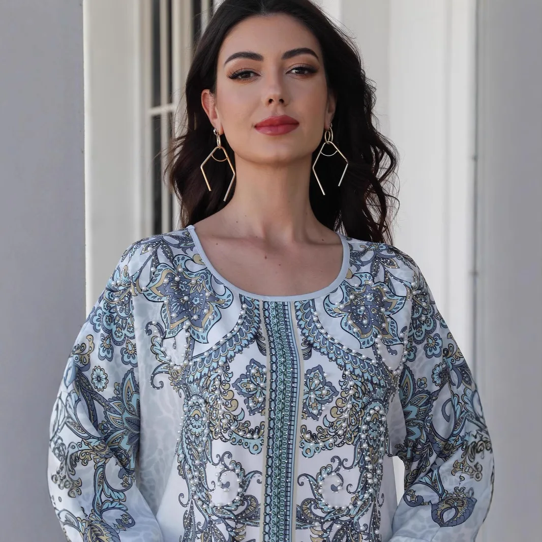 Abaya moyen-orient Robe dubaï Robe musulmane transfrontalière perlée col rond imprimé diamant chaud Robe Cw33200