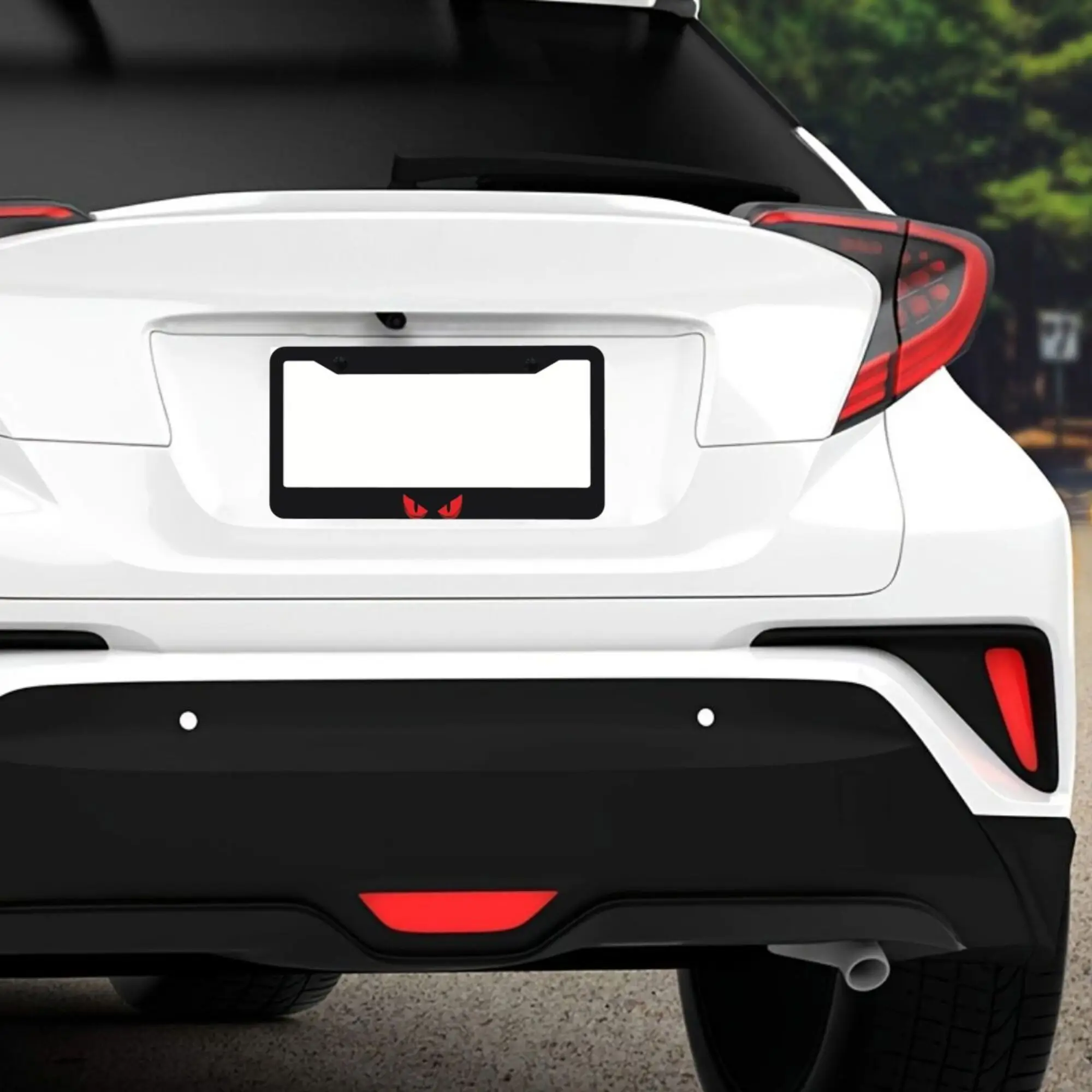 1pc Aluminum Personalized License Plate Frame, Black License Plate Frame, Eye Pattern Design, Staring with Red Eyes, Terrifying - view 6