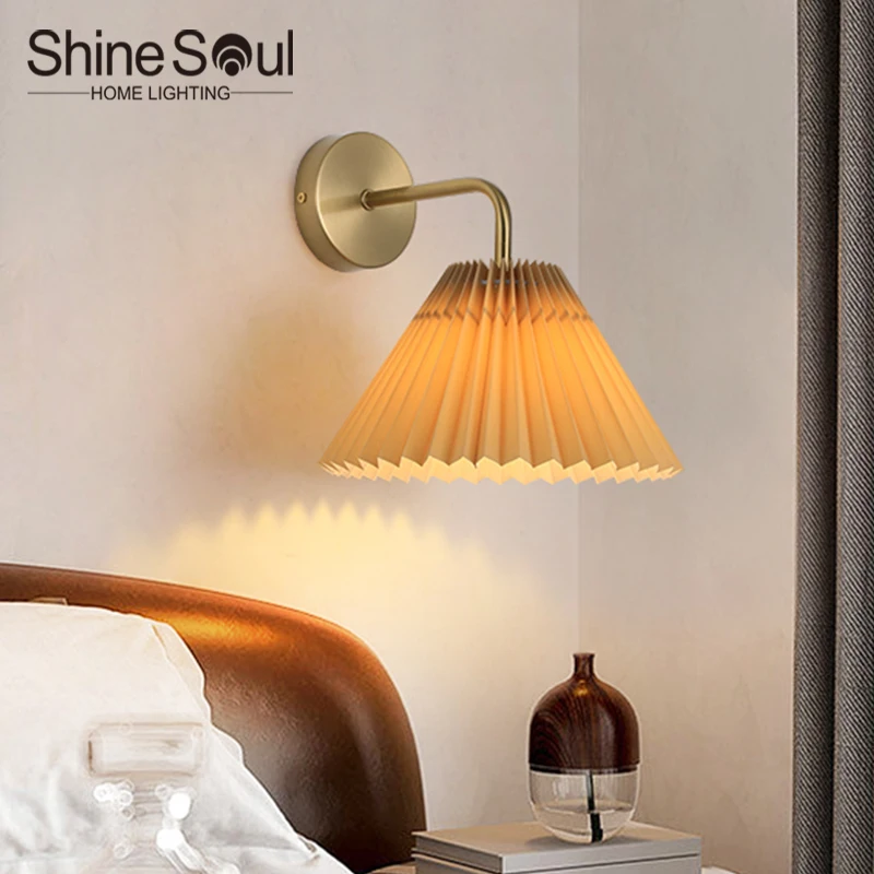 Retro E27 Bedside Wall Lamp Minimalist Pleated Fabric LED Home Light Bedroom Hotel Living Room Study Interior Decoration Light