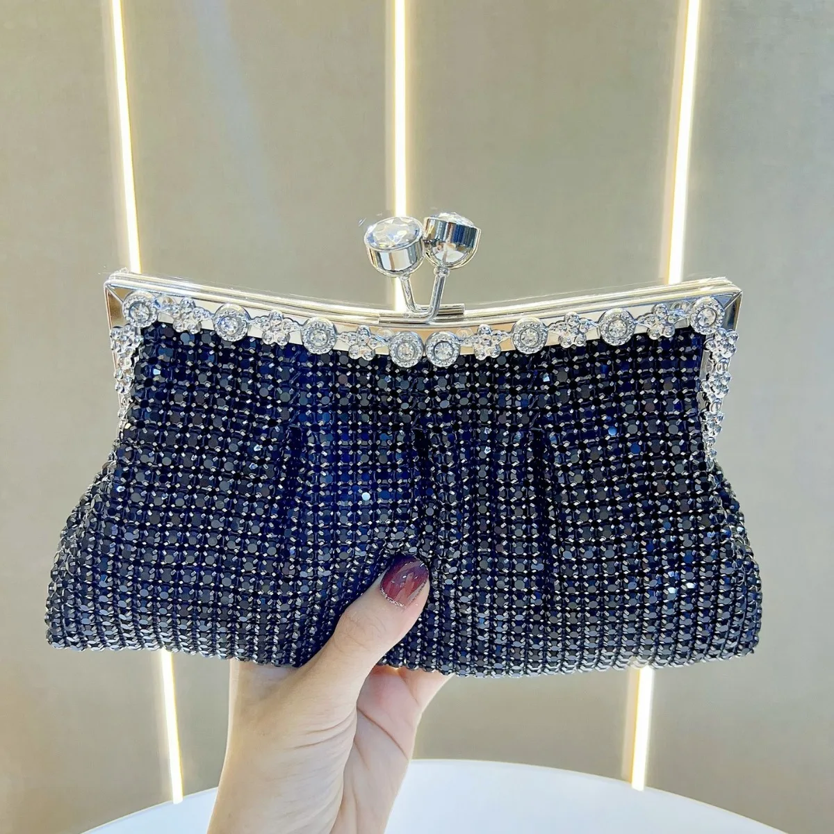 

Retro High-end Luxury Women's Bags Dinner Clutch Bags Small Clutch Shoulder Messenger Dinner Bags Pochette Elegante Da Cerimonia
