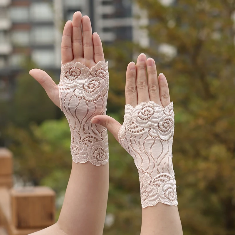 

Summer lace sunscreen fingerless gloves, thin half-finger female dance performance, half-covered scar tattoo, short wrist guard