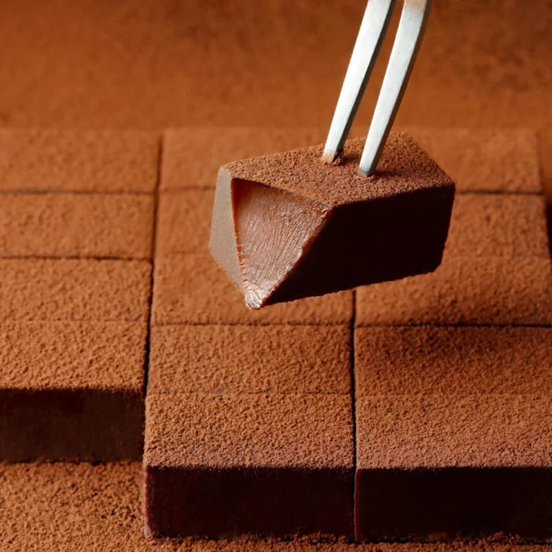 Small manual truffle chocolate cutter, fudge cutter, dicing machine