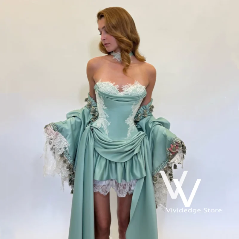 Renaissance Mintgrünes Ballkleid mit Herzausschnitt, Spitzenrüschen und Jacke, Glockenärmel, Vintage-Abendkleid, maßgeschneidert