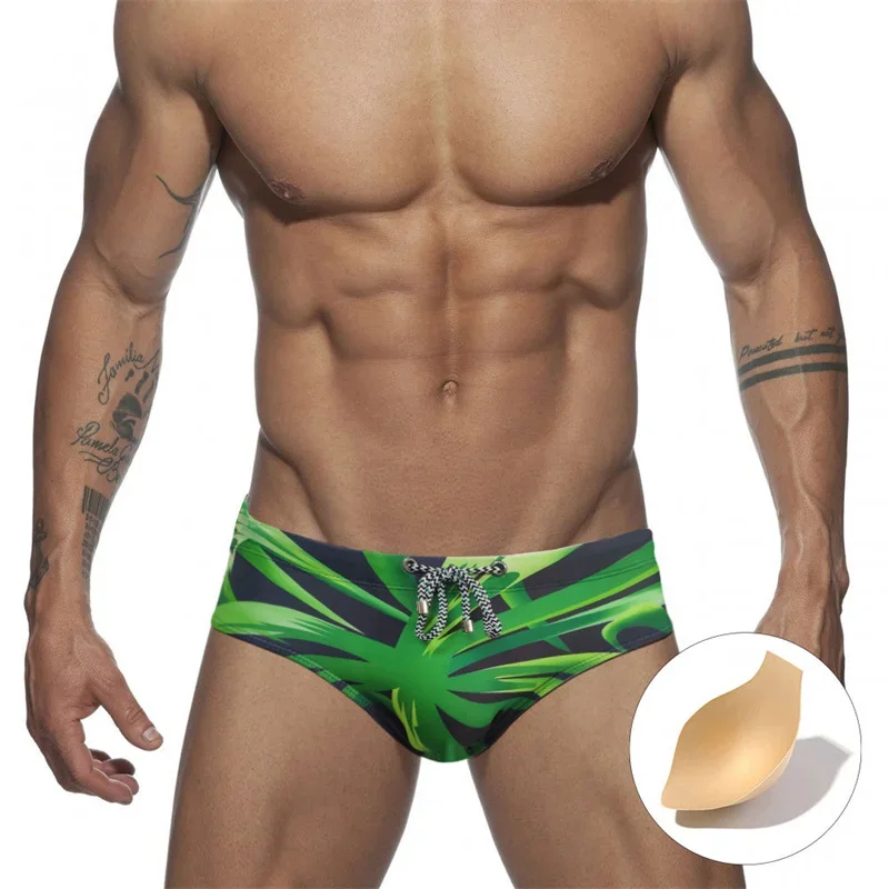 Men's Swimsuit Europe and America Sexy Men Briefs with Cups Three-dimensional Professional Trunks Holiday Beach Wear Swimming