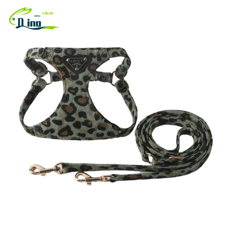 

Новый комплект поводков для собак с леопардовым принтом, регулируемый жилет для маленьких и средних собак, стильный поводок для прогулок, товары для домашних животных