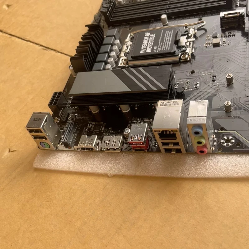 Used for GIGABYTE B760 DS3H AX - огляд і ціна Ddr5 8Gb