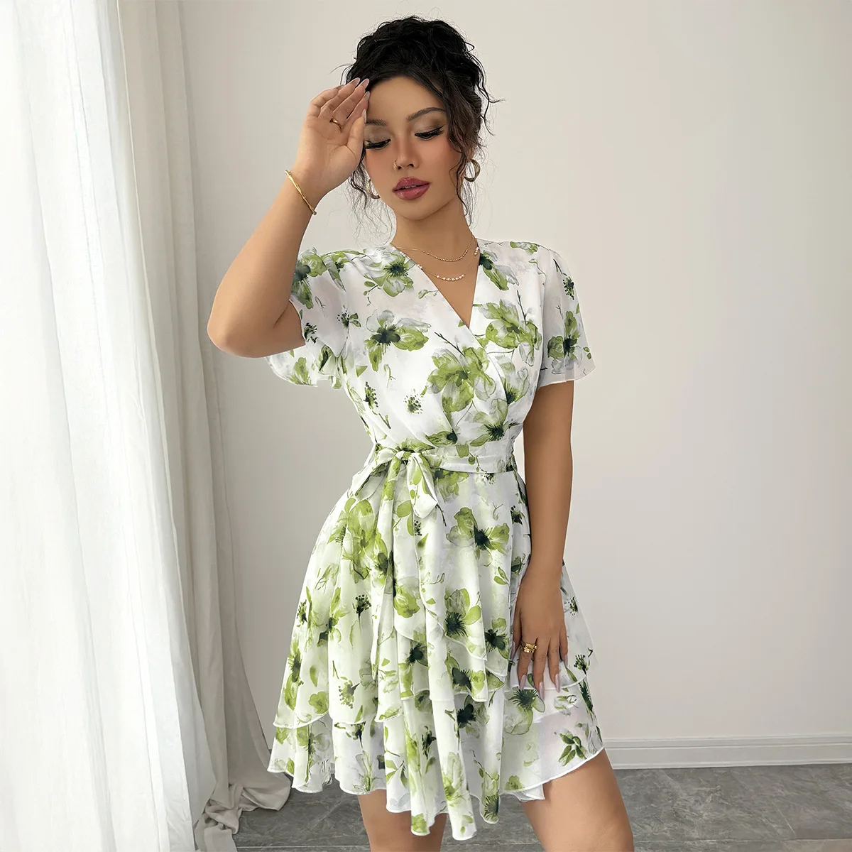 花柄プリントワンピース レディース Vネック 半袖 ミニ丈ワンピース スキニー ハイウエスト レースアップ Aライン エレガント ベスティドス スリム パーティー ナイト