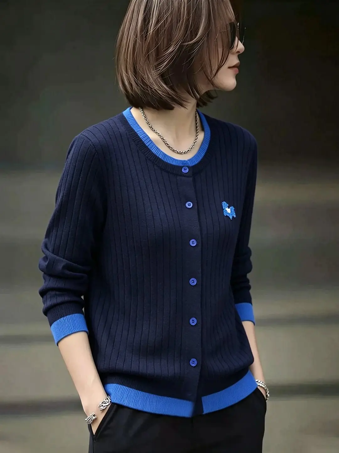 Loose Long Sleeve Knit Cardigan Women's Fashion Commute Button up Sweater Outerwear plus Size Autumn Season Casual Style