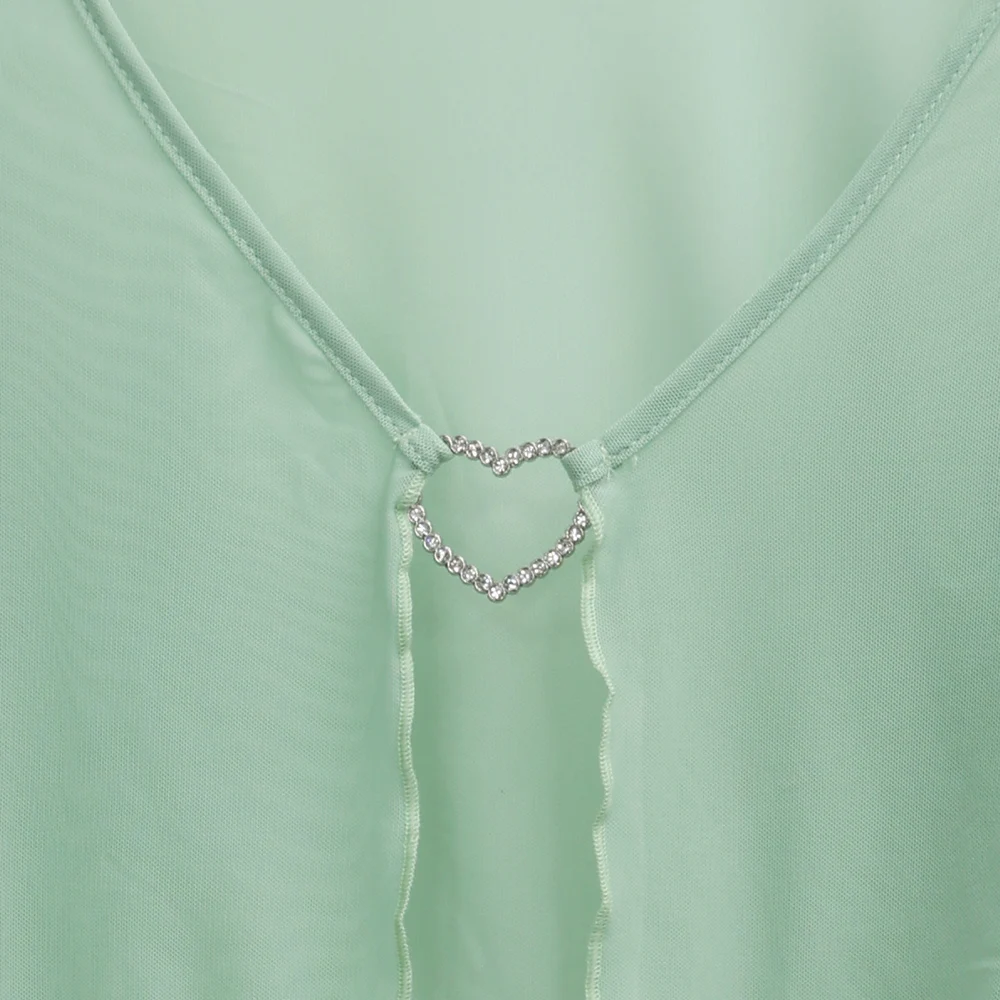 بلوزات الصيف موضة القلب زخرفة المعادن ملابس مثيرة للنساء كم طويل اقتصاص القمم موضة الشباب البلوزات النسائية