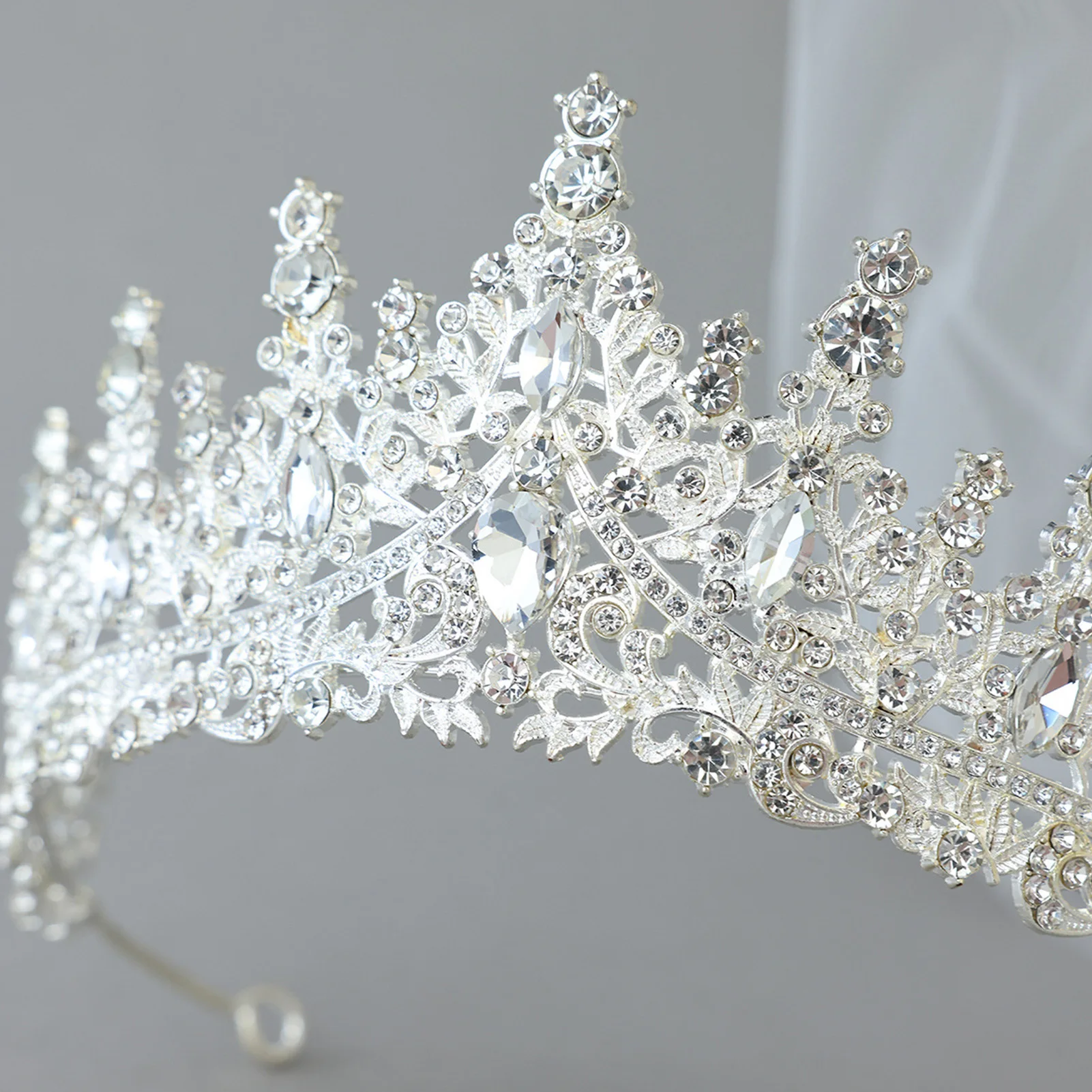 Bridal Headpiece Sparkling Rhinestone Crown for Wedding Ceremony Alloy Crystal Hair Jewelry Elegant Princess Party Accessory view 5