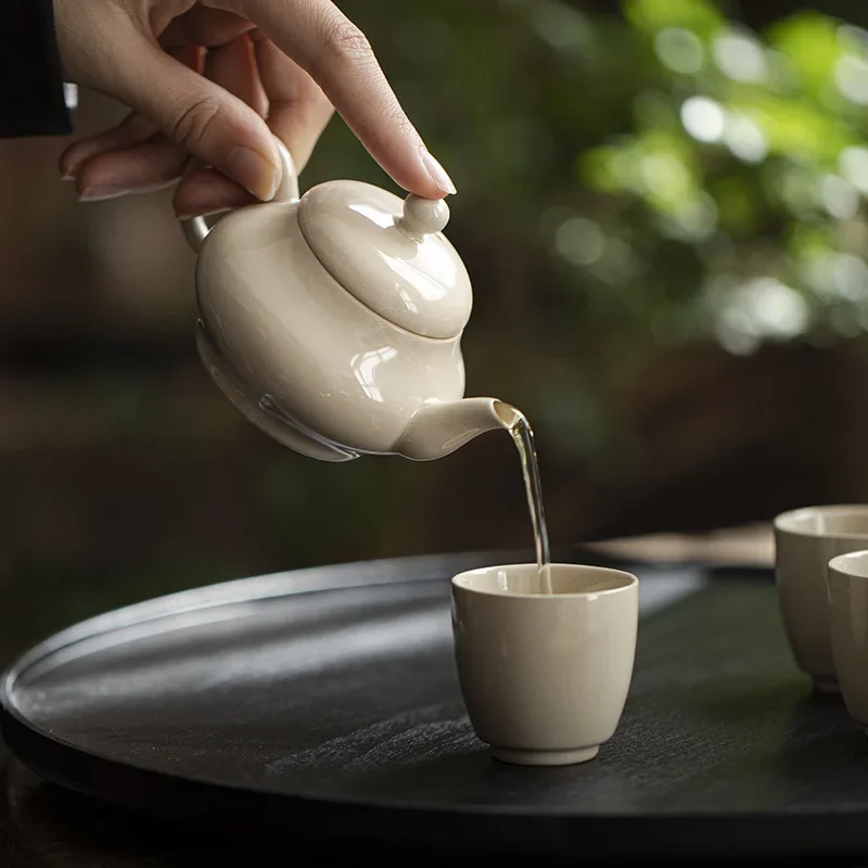 1Pc Color Glaze Ceramic Teapot Hand-held Kung Fu TeaSet Pot Original Earth Color Household Teapot Ball Hole Filter Hand-held Pot