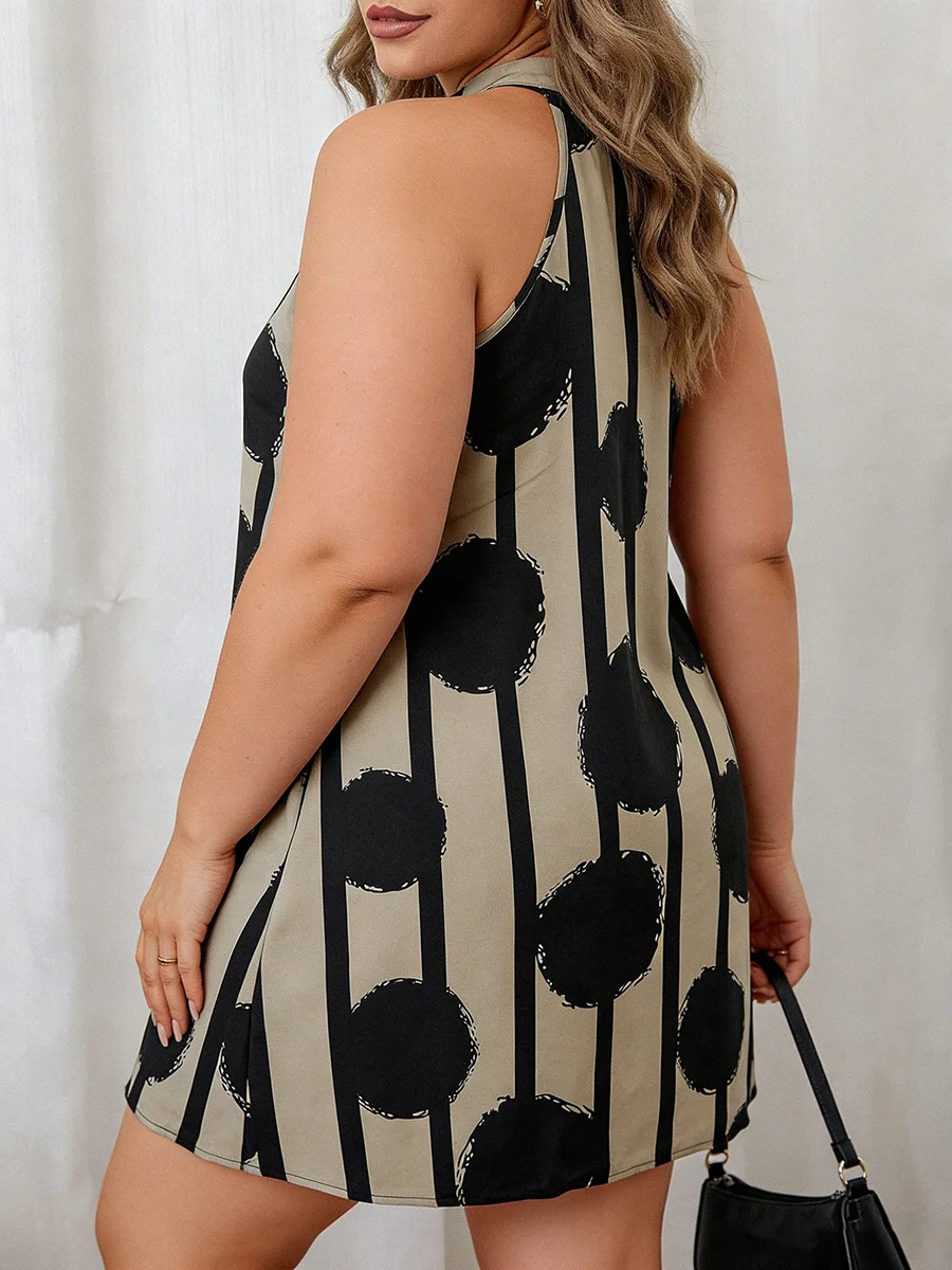 Thumbnail 2 - #29 Trending Plus Size Maxi Dress Right Now