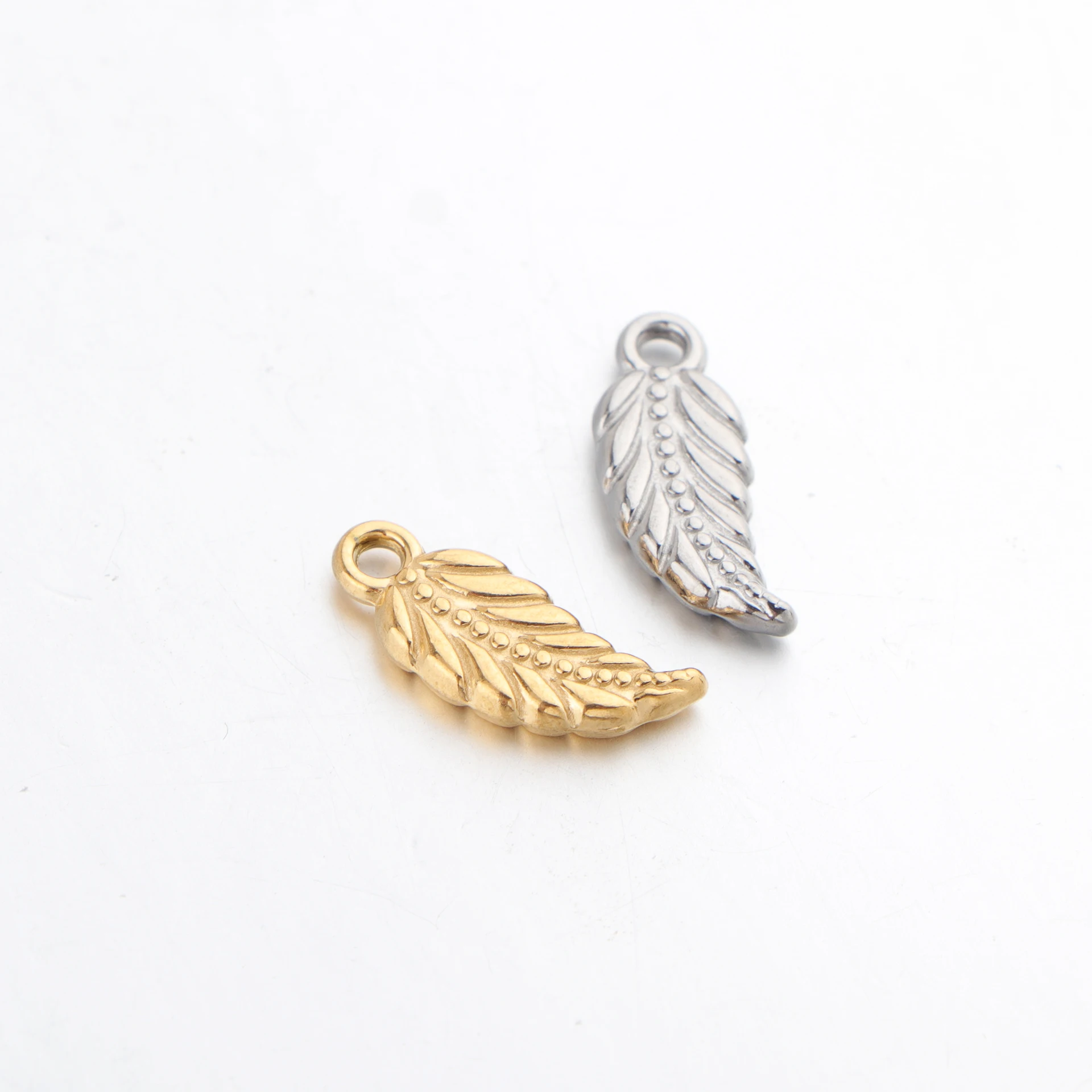 

20pcs/lot Stainless Steel Leaf Charms Feather Pendant for DIY Necklace Earring Bracelet Jewelry Finding Accessories Wholesale