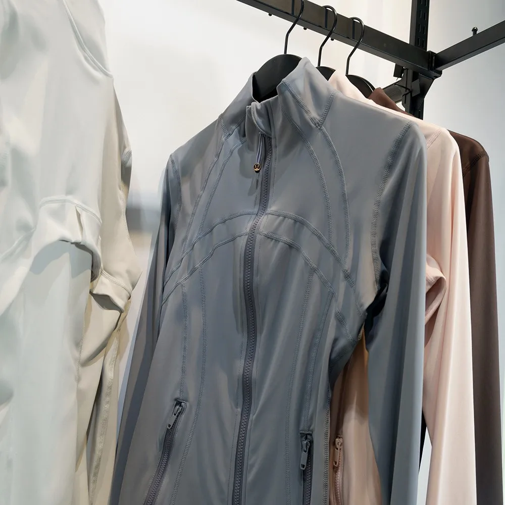 Damen-Stehkragenjacke mit Reißverschluss, Hautfreundliches Gefühl, Hohe Dehnbarkeit, Feuchtigkeitsaufnahme und Schweißableitung, Schlanke Passform – Detail 4