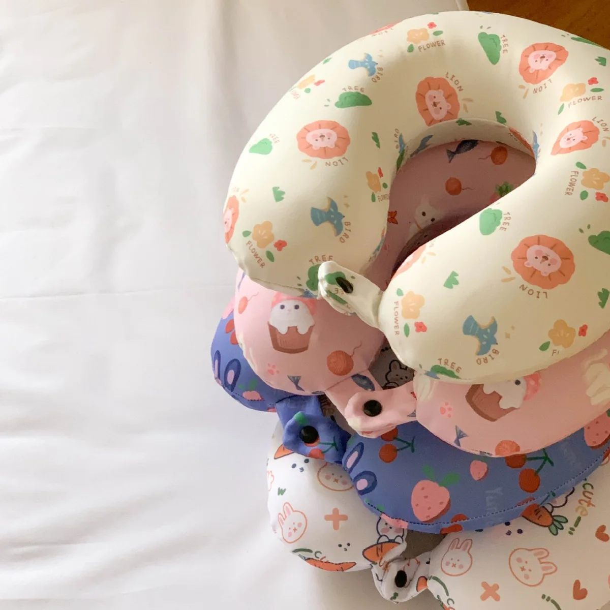 Memory Cotton U-shaped Siesta Student  Travel, Plane Sleeping Cervical Spine Pillow Car Headrest Neck Headrest Flower Pillow
