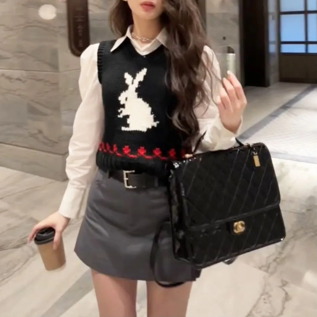 

Women's Slim Fit V-Neck Bunny Knit Vest Sleeveless Pullover Sweater Versatile Waistcoat Novelty Layering Top for Autumn Winter
