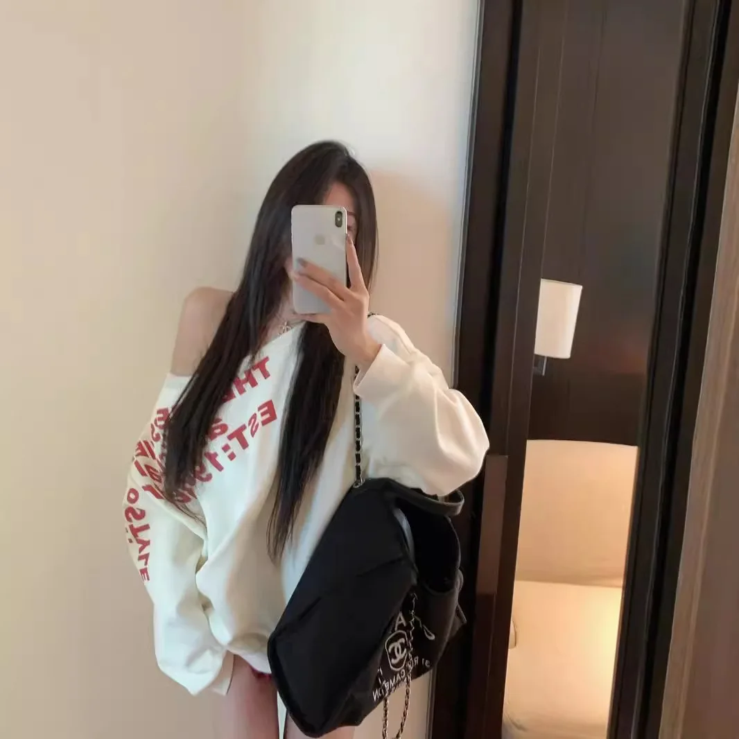 Women's Long Sleeve Loose Sweater Autumn Gray Sweatshirt American Style Letter Print Design Slouchy Oversize Off Shoulder Top