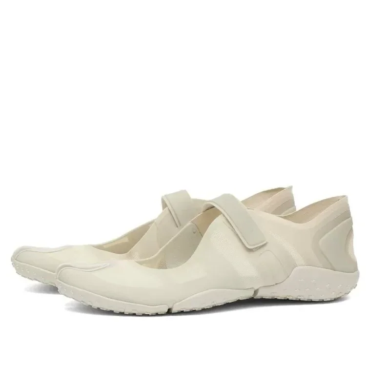 2026 Peking Opera Ballet Shoes Thin Bottom Mesh Yoga Respiratory Mary Jane Shoes Casual Summer Rubber Outsole Breathable Lightweight