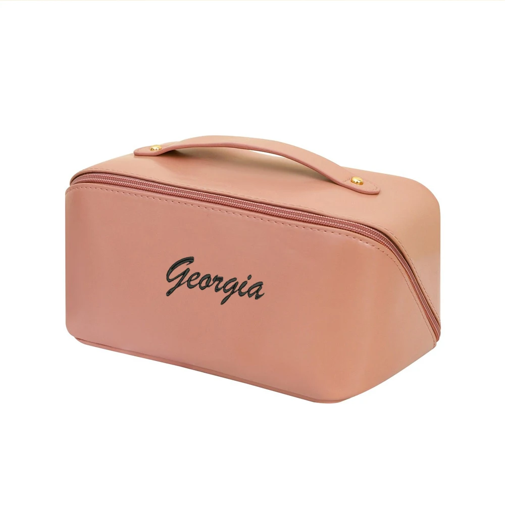 Borsa cosmetica portatile da viaggio in PU da donna nuova borsa da toilette con nome personalizzato borsa da regalo per damigella d\'onore ricamata