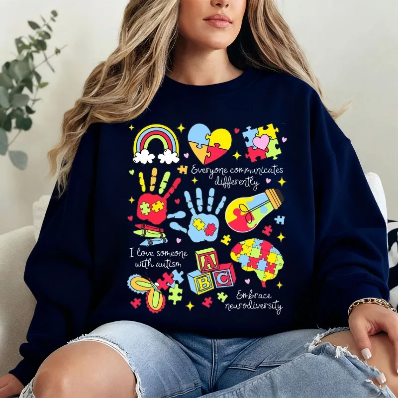 الجميع التواصل بشكل مختلف لشهر التوحد البلوز التوحد أمي خطاب علم الأم أعلى التوحد الوعي المرأة السترة