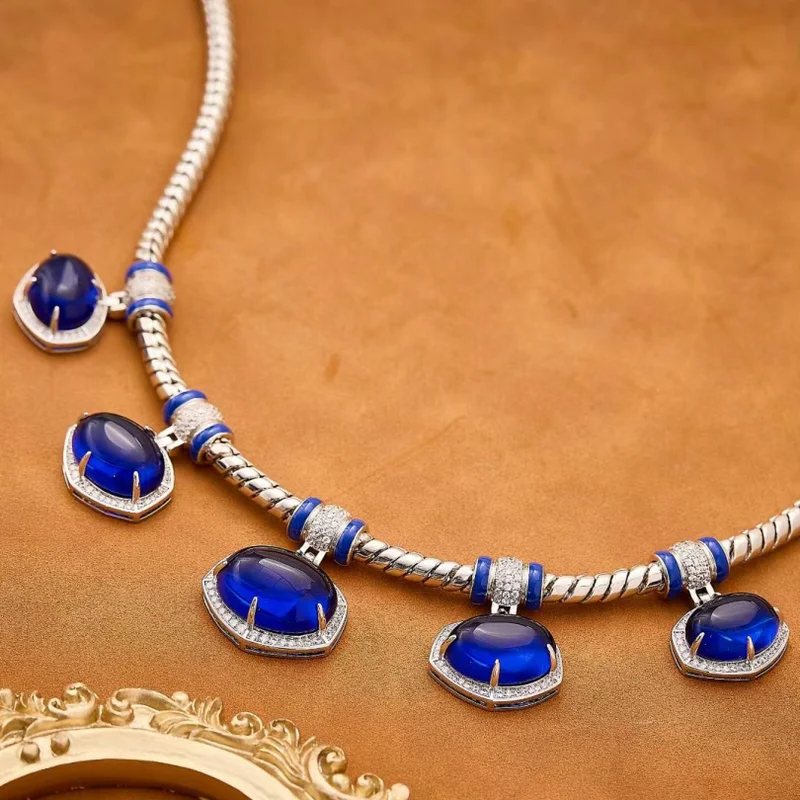 Kalung Gaya Koleksi Desainer W - Vintage Collectible Jewelry ulasan dan harga