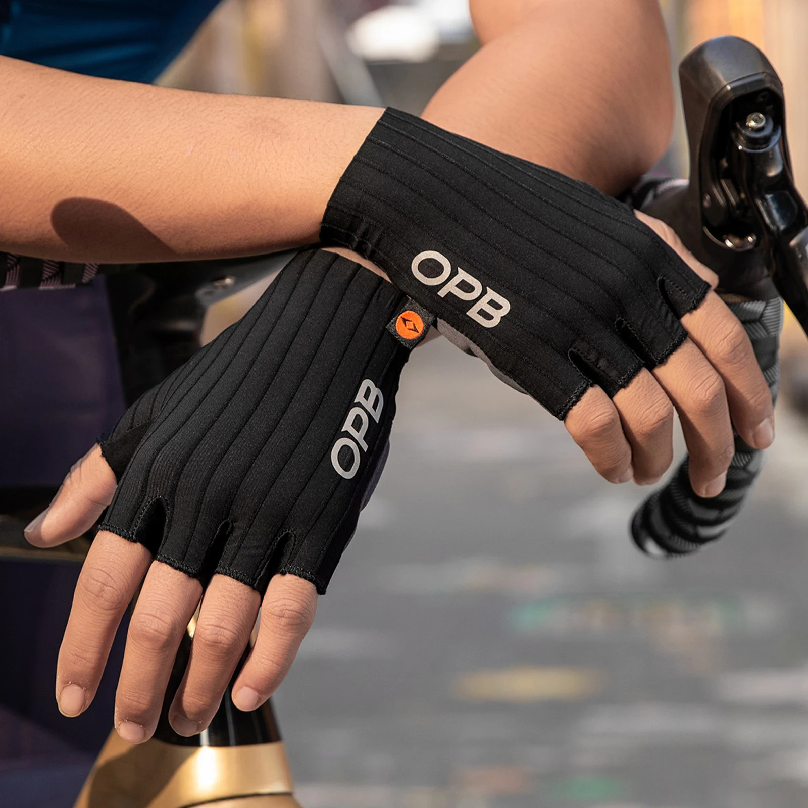 TOSUOD Halbfinger-Fahrradhandschuhe Stoßdämpfende Atmungsaktive Rutschfeste Fahrradhandschuhe Sommer-Trainingshandschuhe – Detail 14