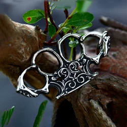 Fashion Retro Creativity Brass Knuckles Shape Pendant Punk Cool Stainless Steel Men Necklace Locomotive Unique Jewelry Wholesale