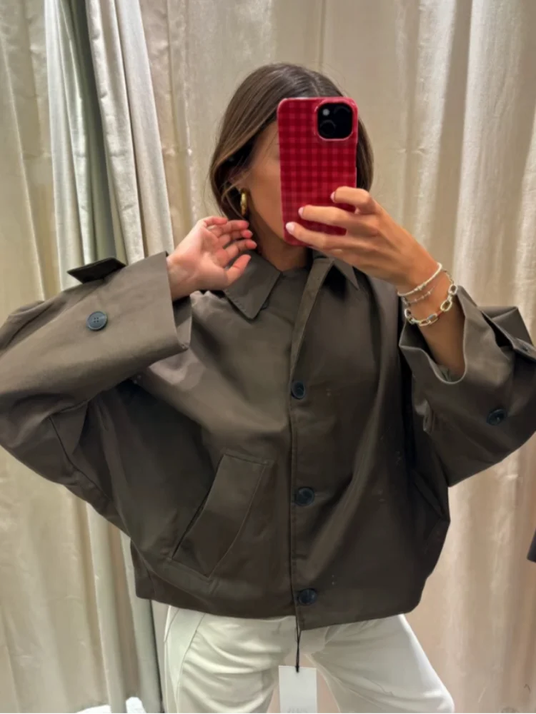 

Fashion Cloak Short Trench Coats Women Lapel Single Breasted Full Sleeve Pockets Jacket Female 2025 Autumn Lady Street Outwear