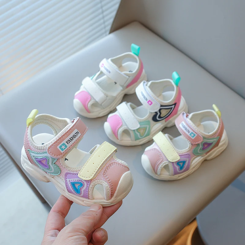 

JGSHOWKITO Girls Sandals Breathable Cute Fashion Kids Beach Shoes with Double Hearts Classic Princess Sweet Casual Sandals Soft