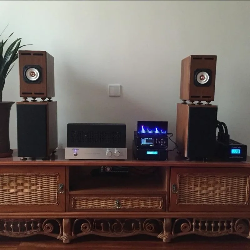 Display dello spettro musicale professionale Kit cubo luminoso fai-da-te per la produzione elettronica della luce del ritmo a LED ad attivazione vocale