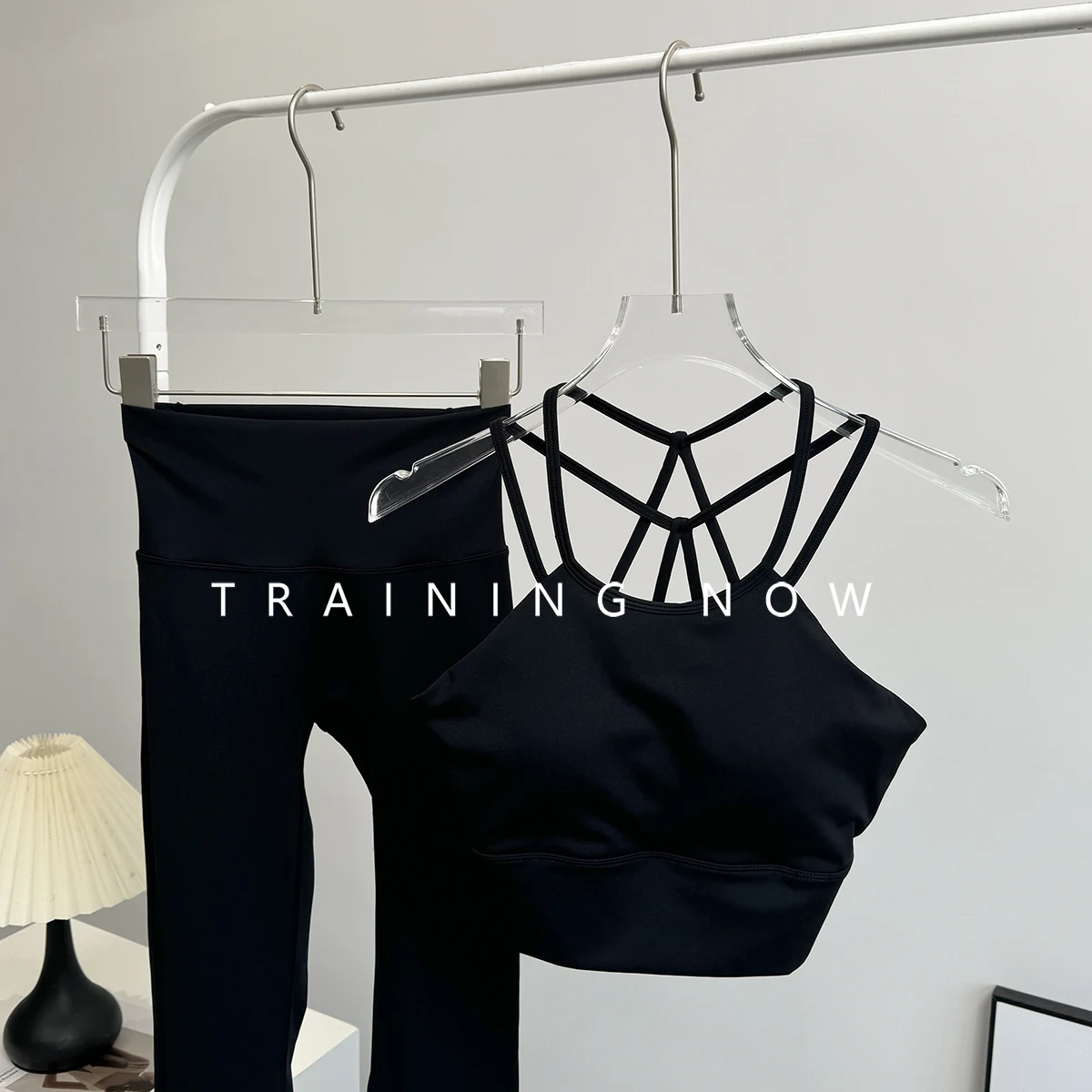 

Yoga suit for women in summer fashionable beautiful slim running shock-proof underwear beautiful back fitness exercise