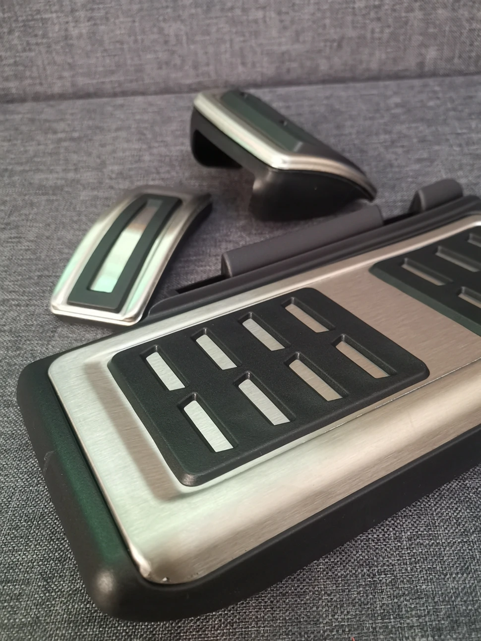 Foot Pedal Pad FOR VW Passat B8 Tiguan MK2 Golf 7 Stainless Steel Brake Pedal Accelerator Pedal Rest Area Pedal