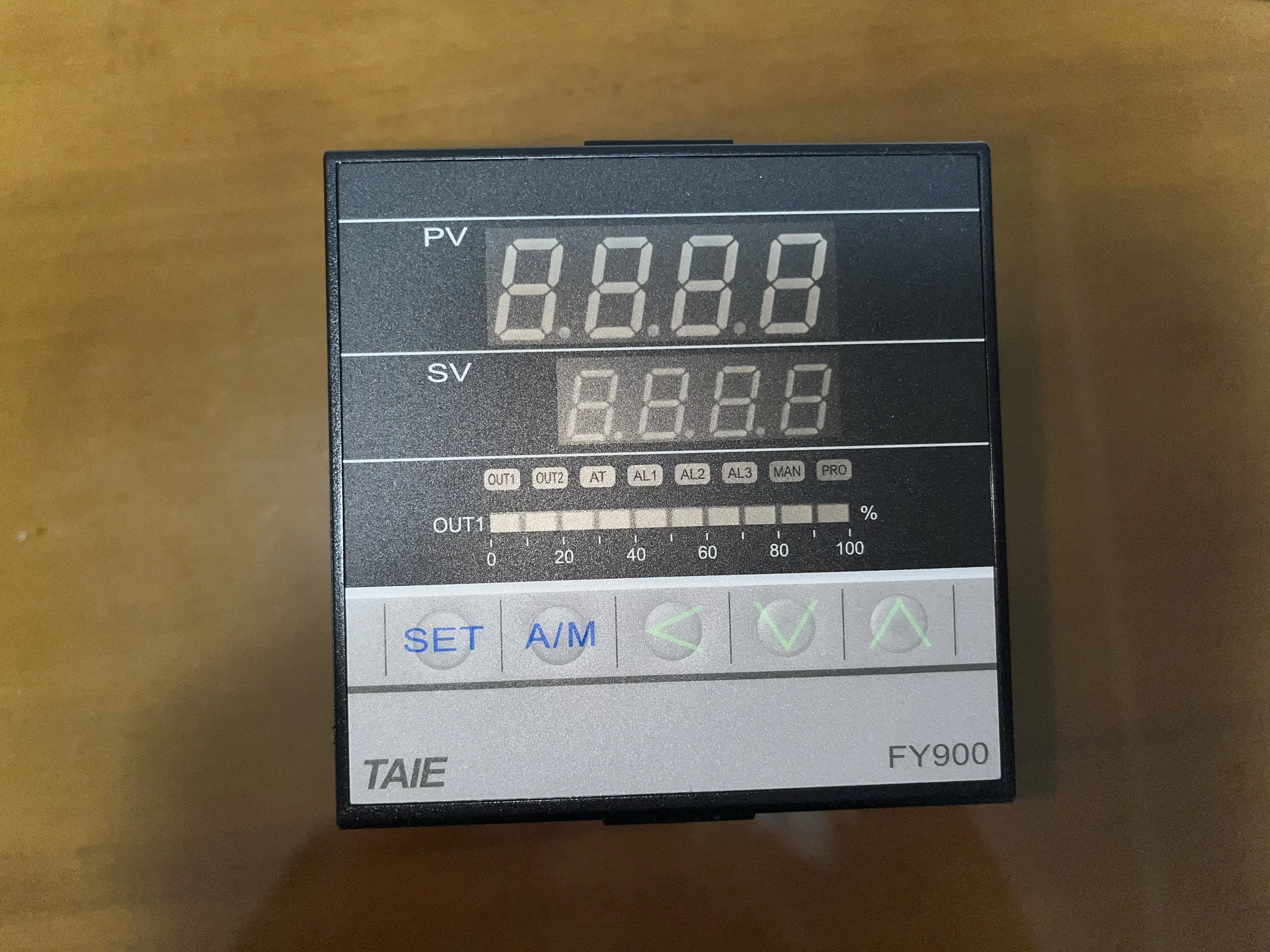 FY900-701000 new original TAIE FY900 thermostat temperature control table electronic temperature controller