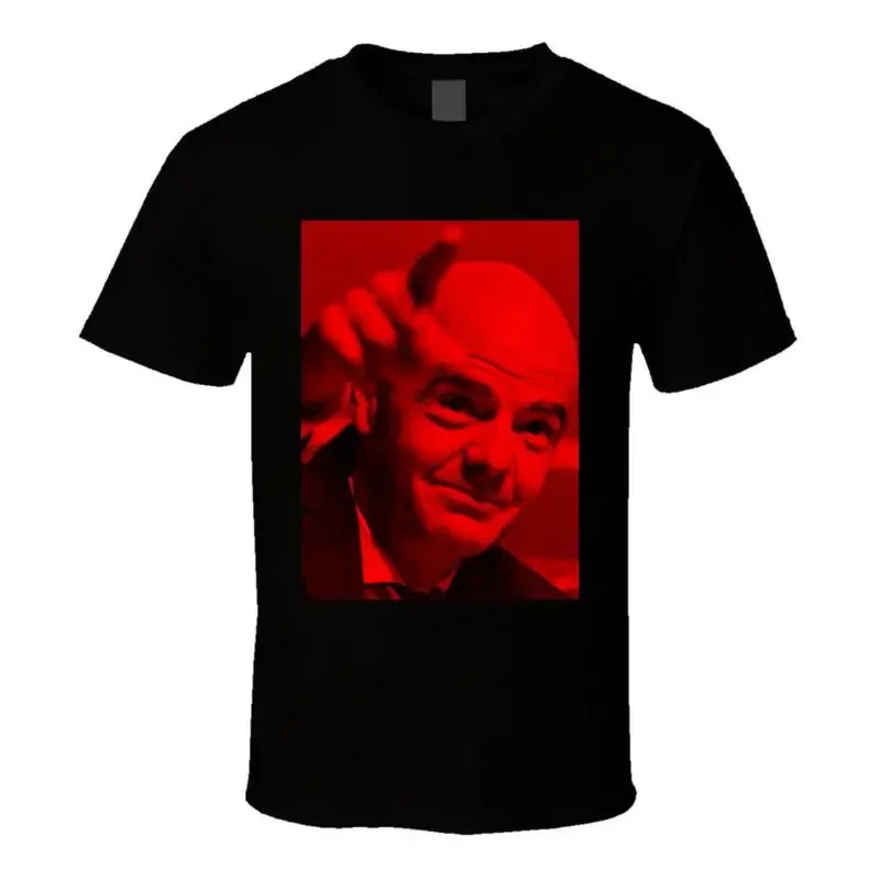 Gianni Infantino, presidente de F I D A 5, camiseta