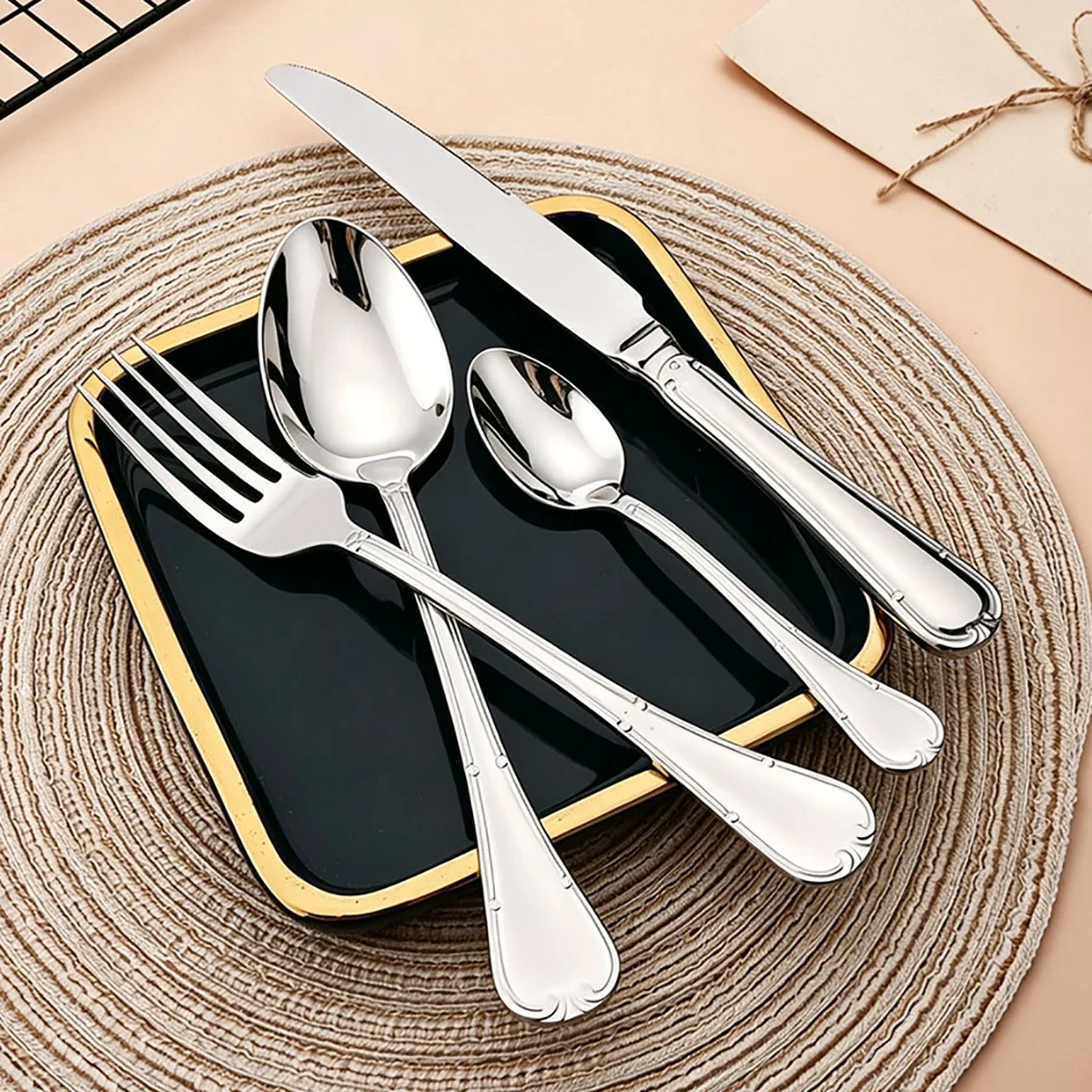 4pcs High-quality Carved Handle Dinnerware Set Knife Fork Teaspoon Tableware Set Silver Stainless Steel Dining Table Utensils