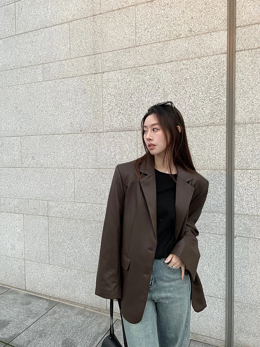 CHICMOC 2025年春新作 レディースレザージャケット ショートコート ハイエンドレディースファッション オリジナルデザイン ルーズフィット 長袖