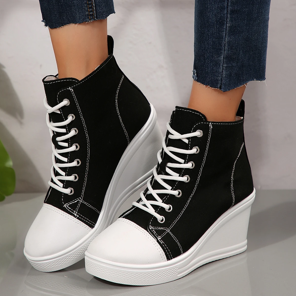 Women Sneakers New Hidden Wedge Invisible Heel Canvas Shoes for Women Wedge Increased Casual Breathable Platform Sneakers Women