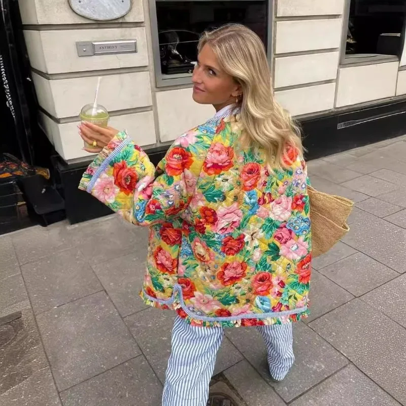 Autunno Nuovo Prodotto Moda Donna Versatile Girocollo Striscia Impiombata Stampa Cappotto in cotone trapuntato retrò Cappotto invernale da donna