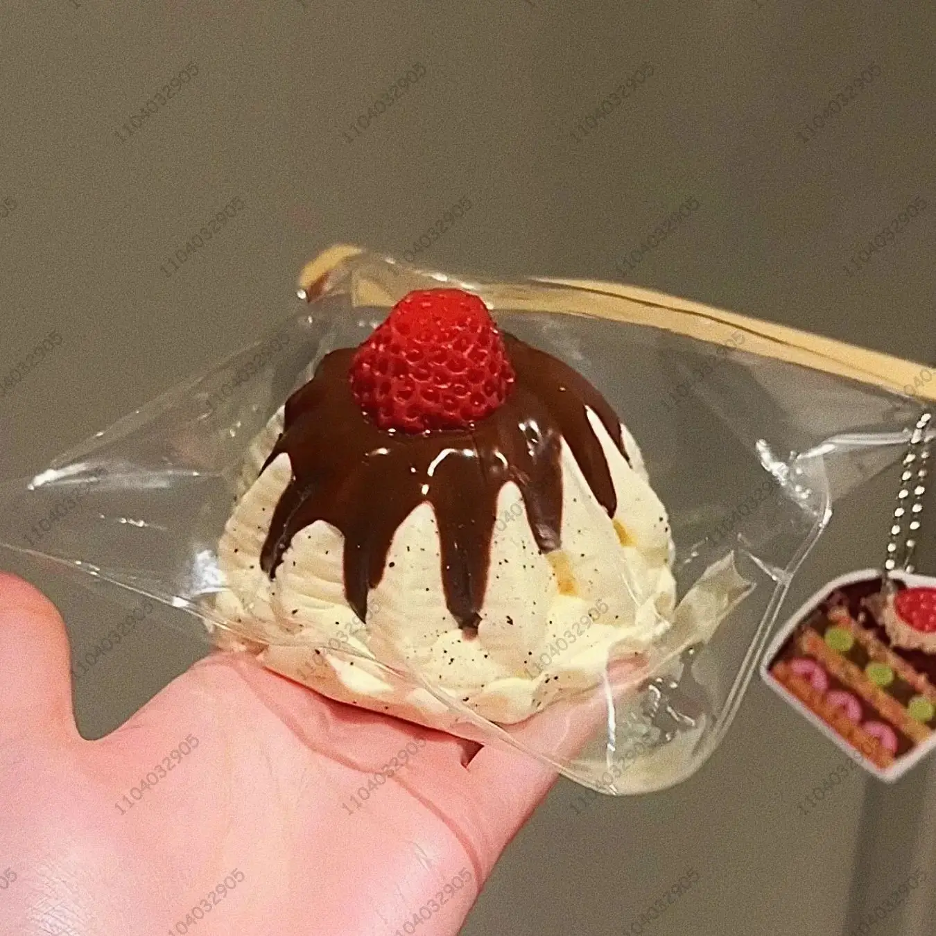 

Шоколадное мороженое Kouglof Taba Squishy, силиконовая игрушка для выдавливания клубничного мороженого, игрушка Mochi, снятие стресса, расслабление рук, подарочная игрушка