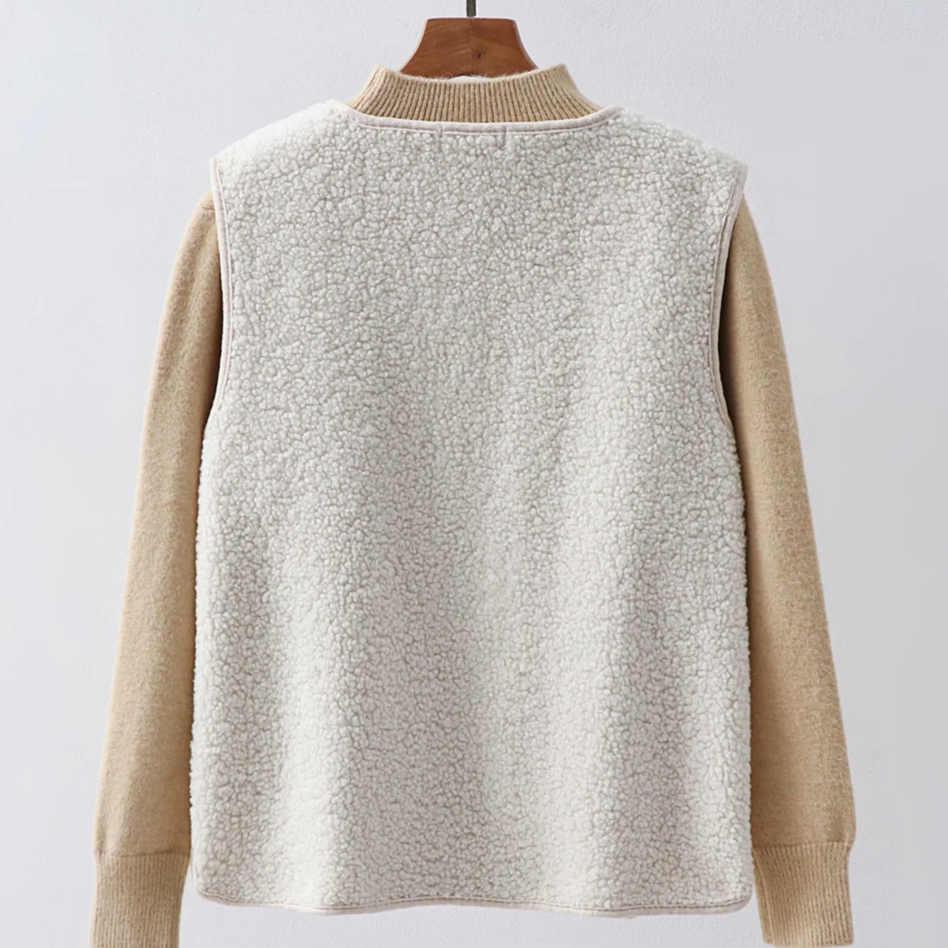 Automne hiver nouvelle grande taille fourrure d'agneau lâche léger chaud Svel gilet Faionable polyvalent mince fibre de polyester ort...