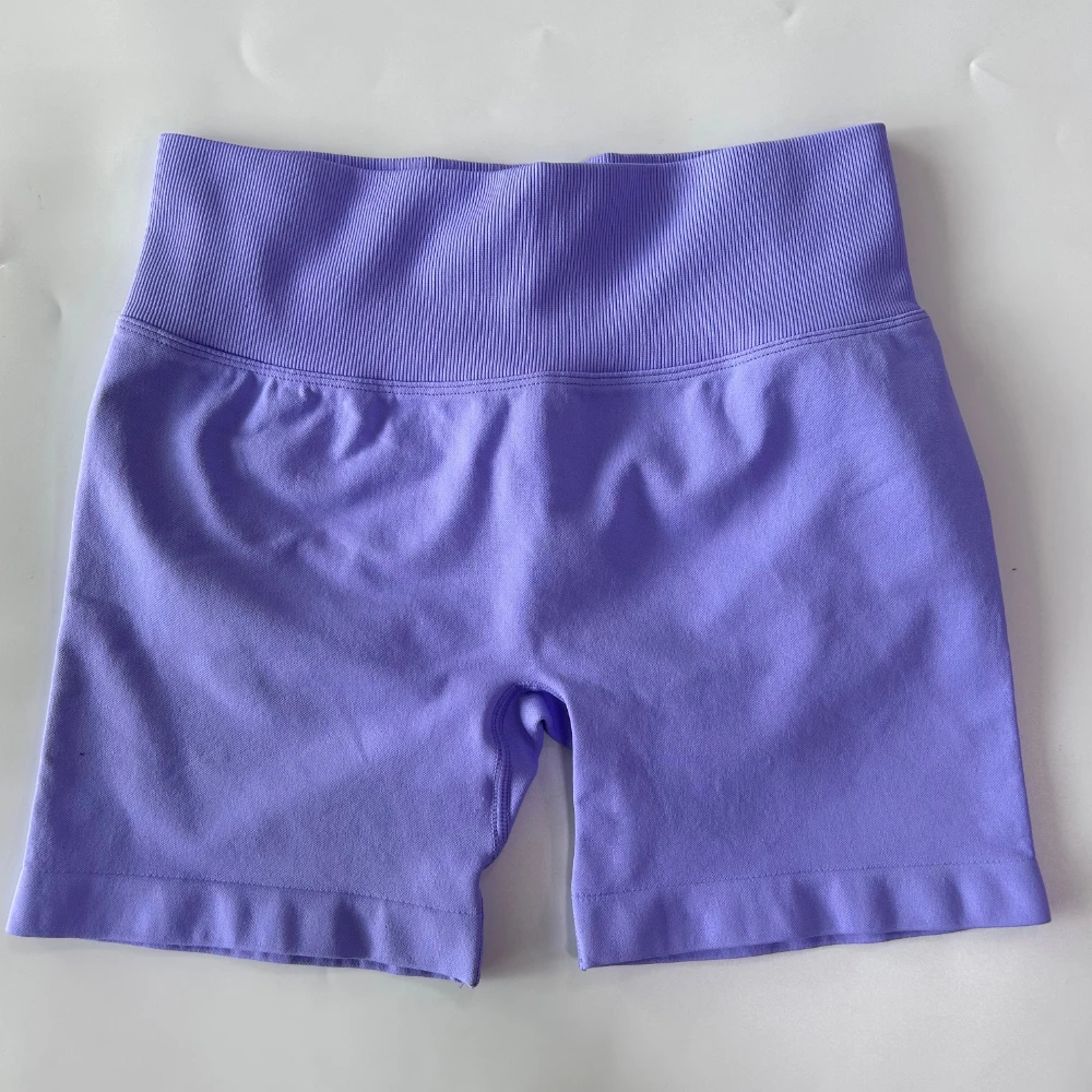 Pericic 4,5" Beinlänge Yoga-Shorts für Damen, gerippt, hohe Taille, Sportshorts, hochelastische Trainingskleidung, nahtlose Gym-Shorts – Detail 20