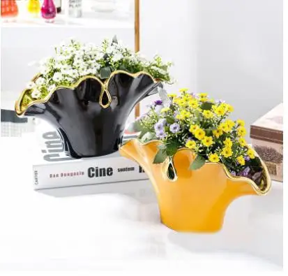 Golden Ginkgo Biloba Leaf Ceramic Vase Gilded Flower Pots Decorative Flowers Arrangement Desk Decoration Vases Modern Decor