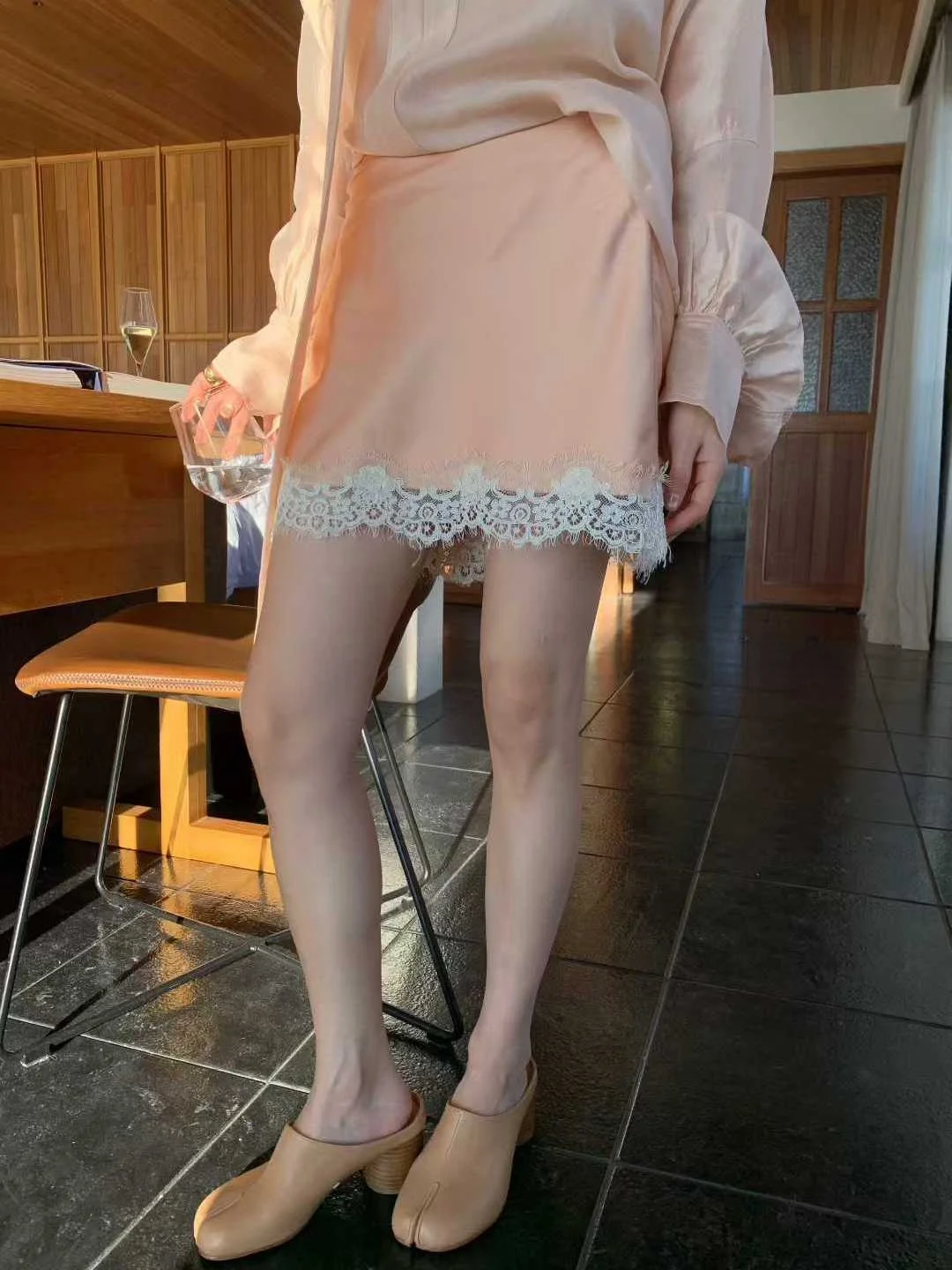 

Korean Style Short Skirt Lace Patchwork Acetate Satin Versatile Skirt with Safety Pants Ladies mid Waist A-Line Skirt
