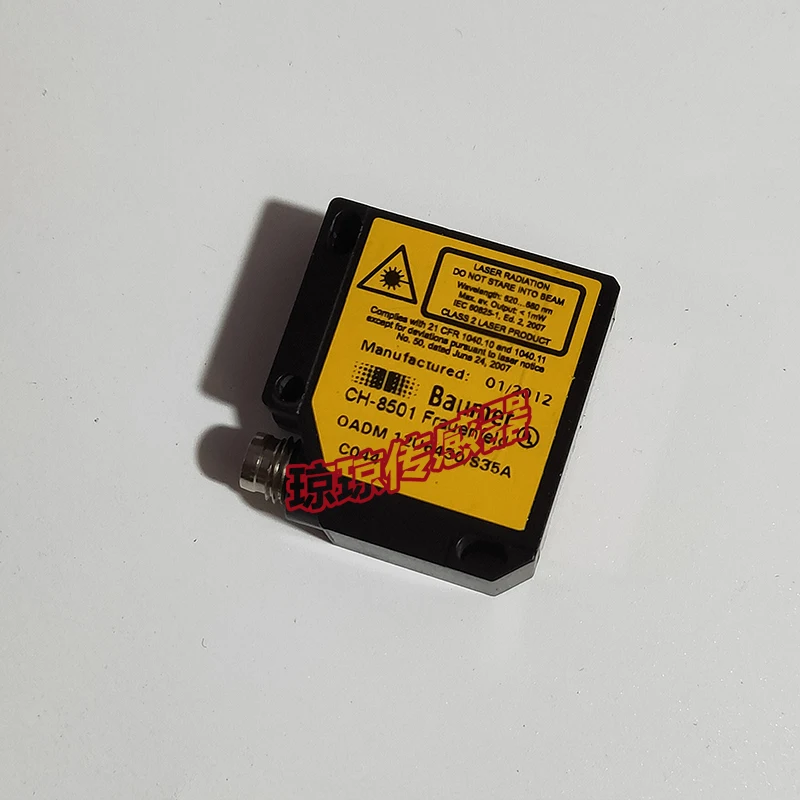 Sensor de interruptor fotoelétrico Baumer OADM 12U6430-S35A Garantia de qualidade do ponto de tiro real Um ano