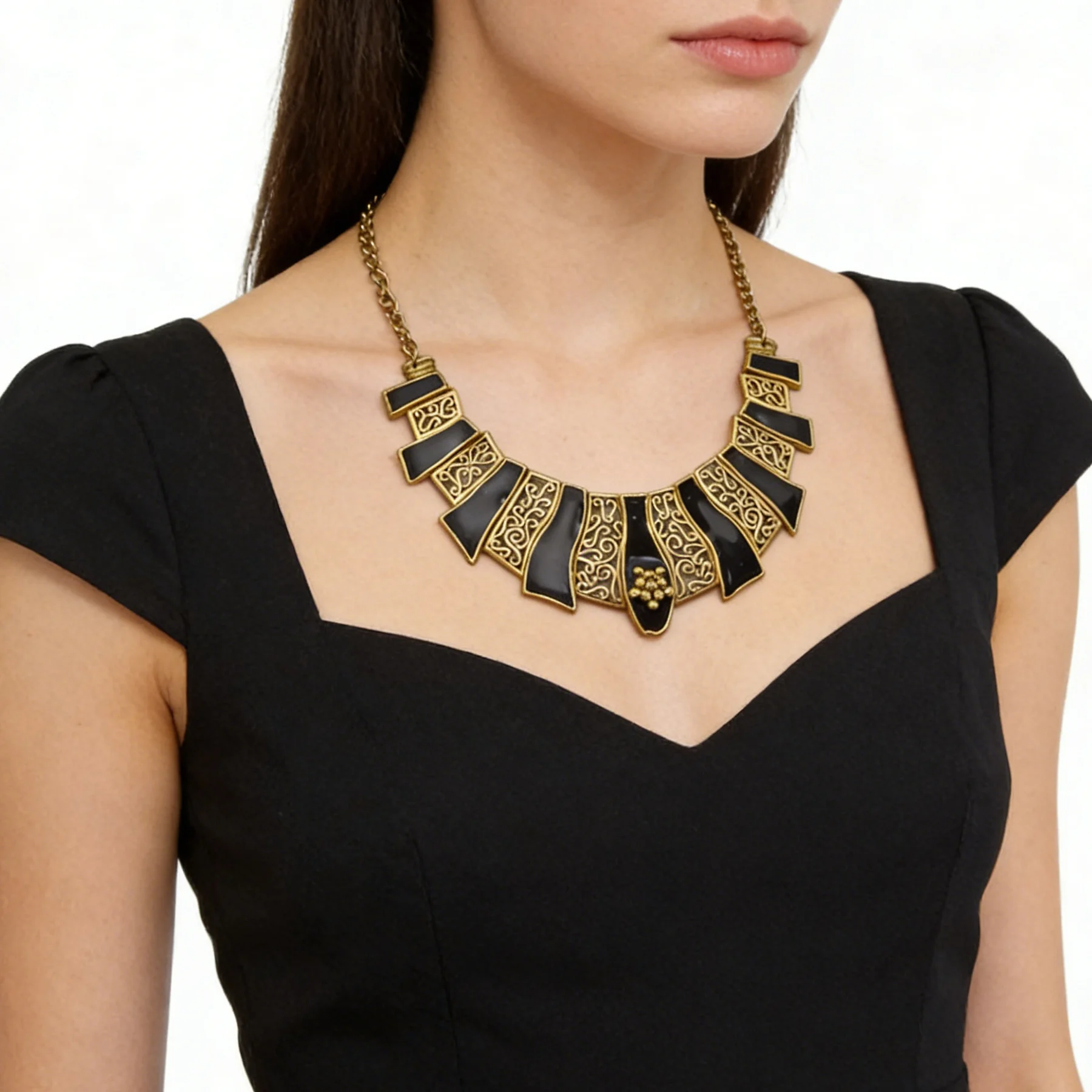 Trendy Enamel Hollow Carved Alloy Pendant Necklace For Women Dropoil Bohemian Jewelry Female Unique Accessory Gift