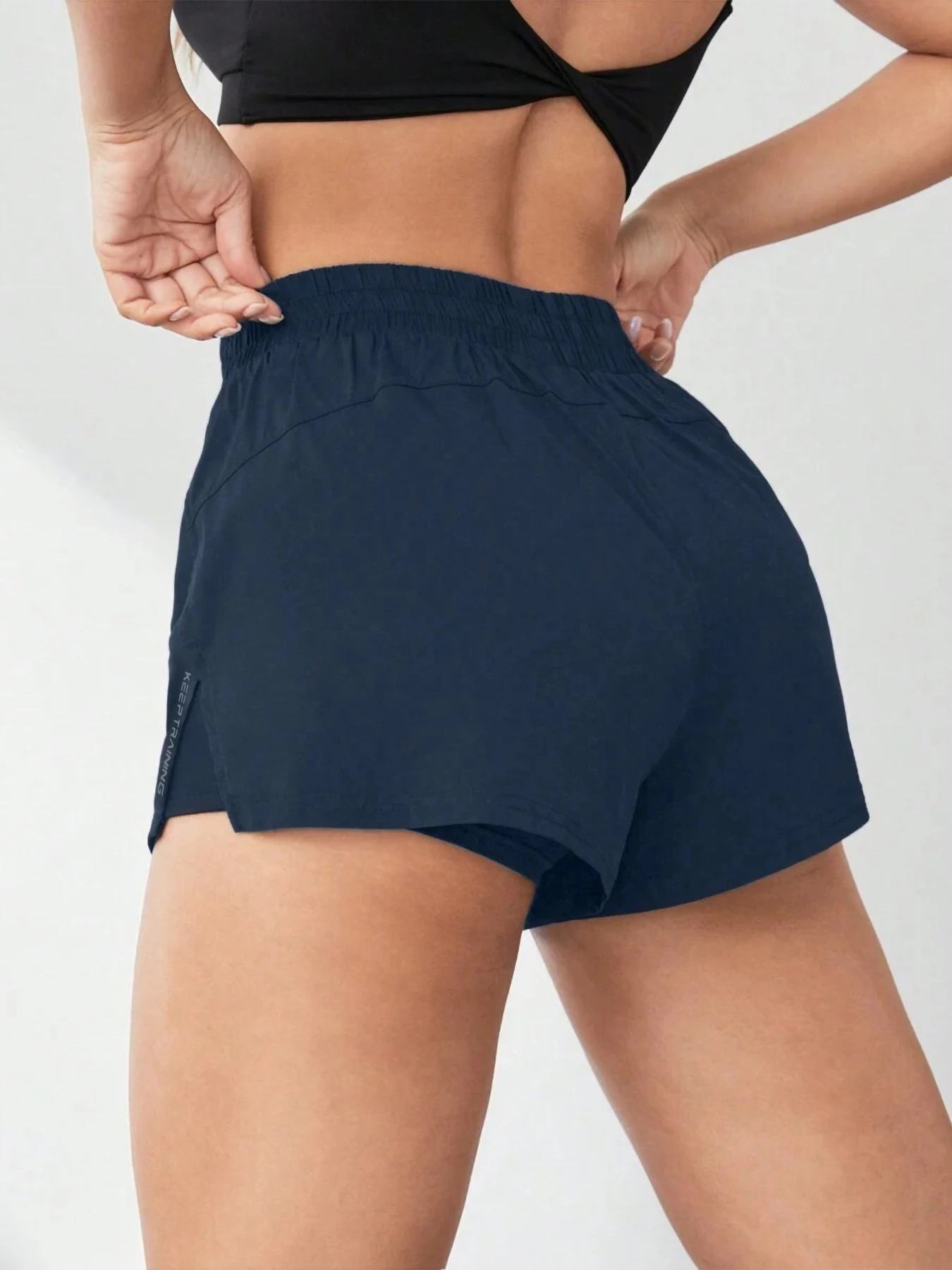 2026 Neuer Stil Faux-Zweiteiler Anti-Exposure Yoga-Shorts Sportshorts Lauf-Fitness-Tennis-Freizeit-Basic-Sporthose für Damen – Detail 12