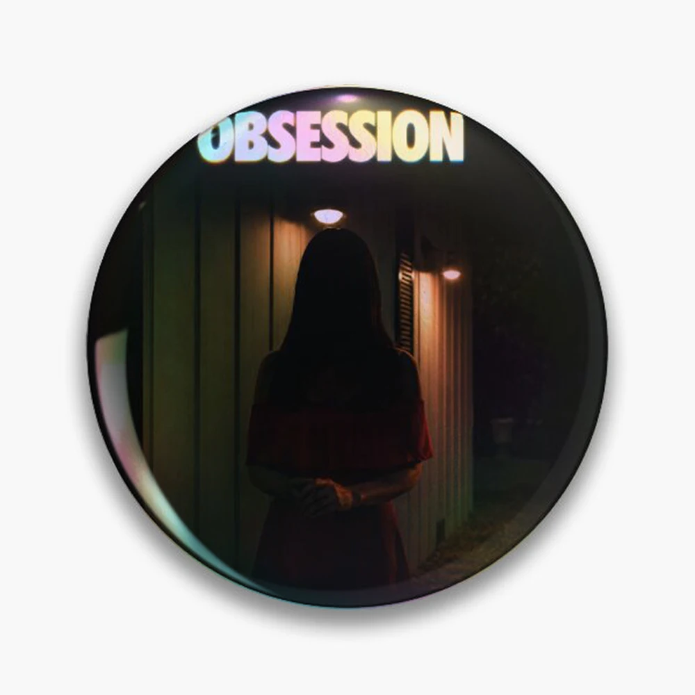 Obsession Movie Pin Holographic Star Heart Pin Brooches Laminated Button Fashion Accessory