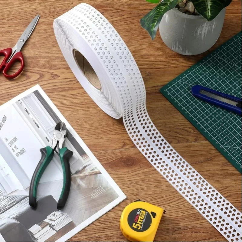 1 rolka samoprzylepnej taśmy PVC do mocowania narożników, przeznaczonej do naprawy ścian z płyt gipsowo-kartonowych, 40 m x 5 cm. (HG11771) — Zdjęcie 2 z 2