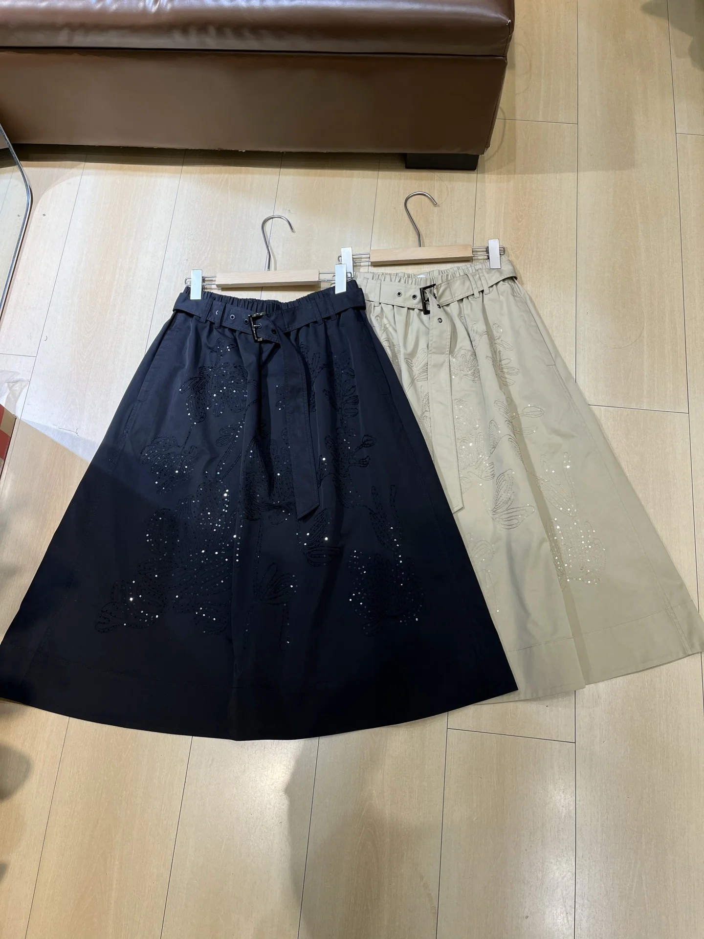 2026 New High-Quality Stylish Sequin-Embroidered Women's Skirt