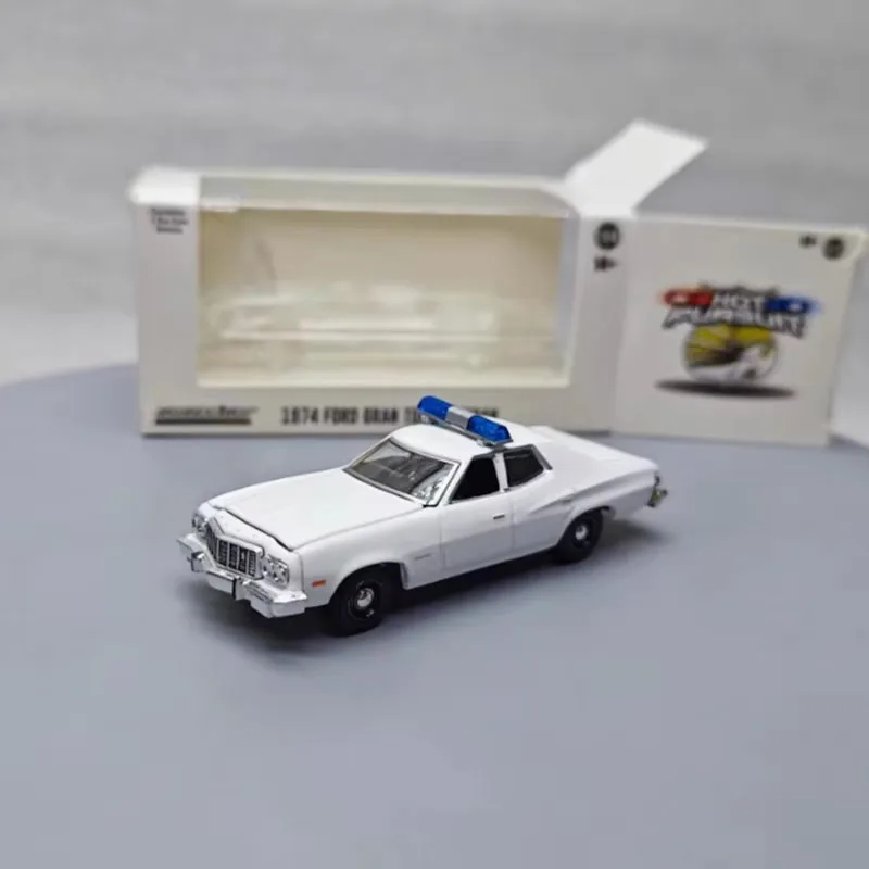GreenLight 1:64 Scale 1974 GRAN TORINO SEDAN Alloy Simulation Car Model Classics Adult Souvenir Gift Static Display